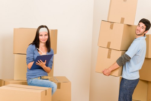 Furniture loading support for a man with van move in Ealing